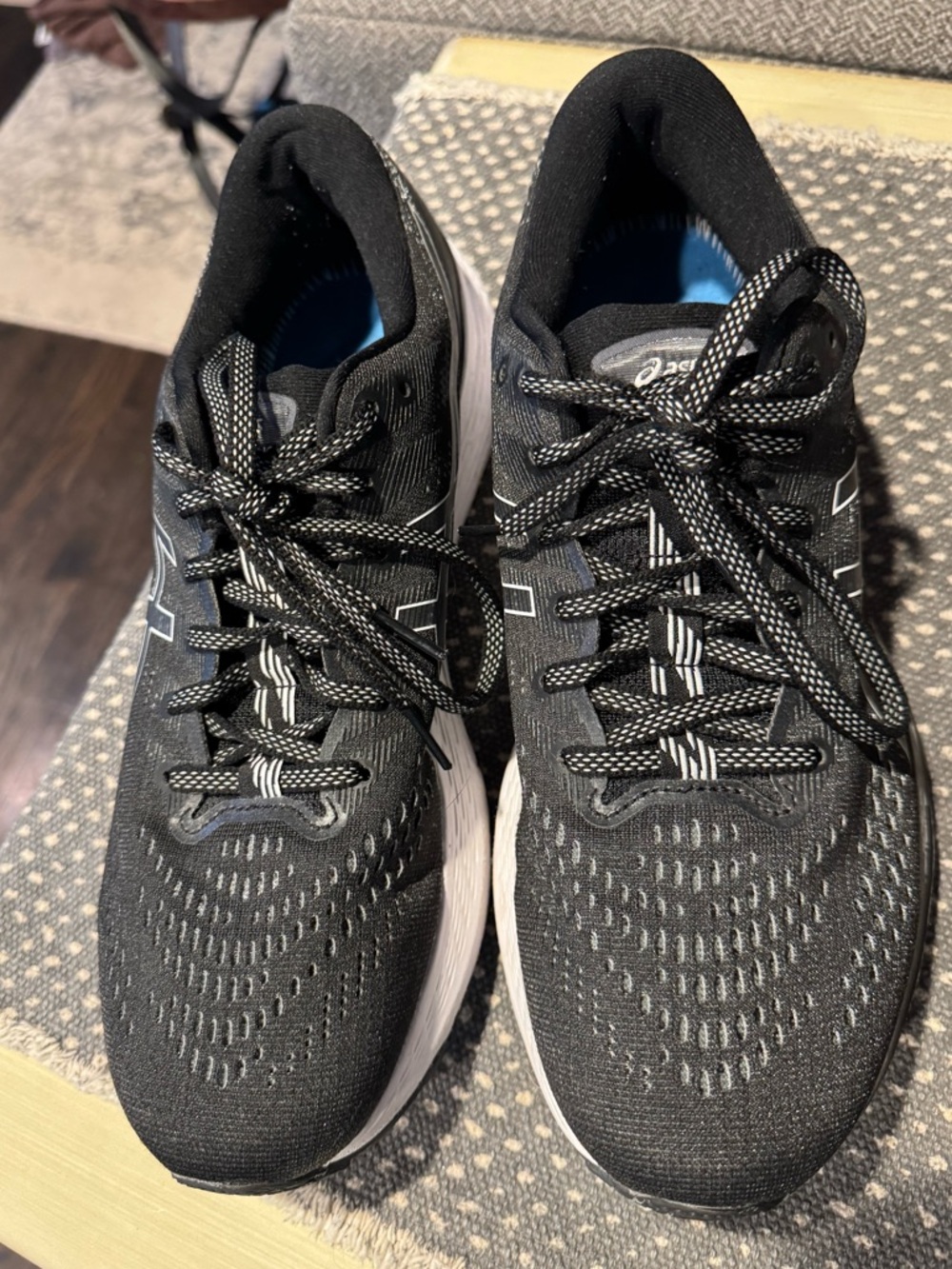 Asics Black and White Men’s Running Shoes